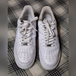 White Nike Men's Shoes